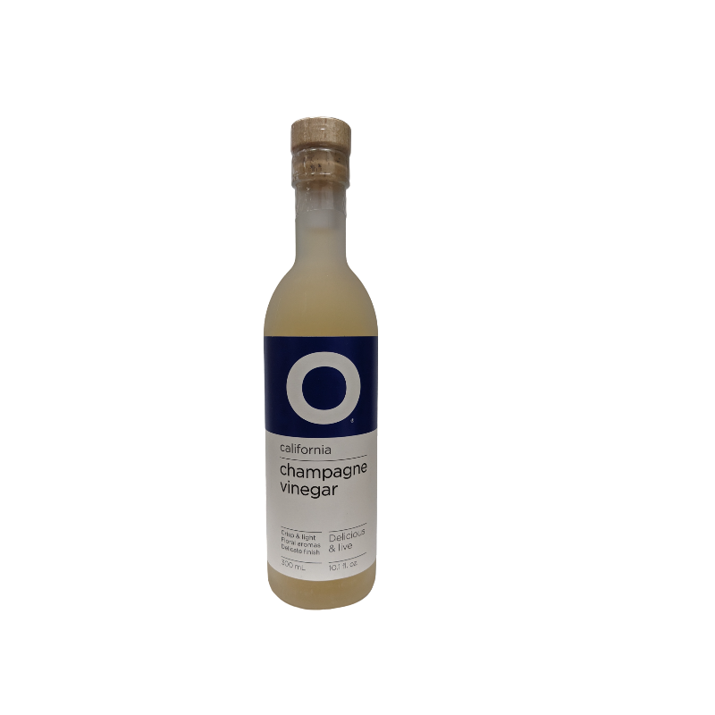 champagne vinegar in glass